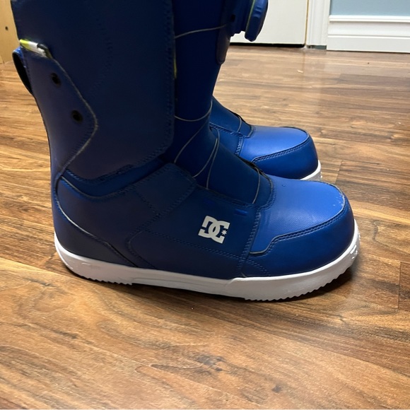 DC Snowboarding Boots Size US12. - Picture 4 of 4